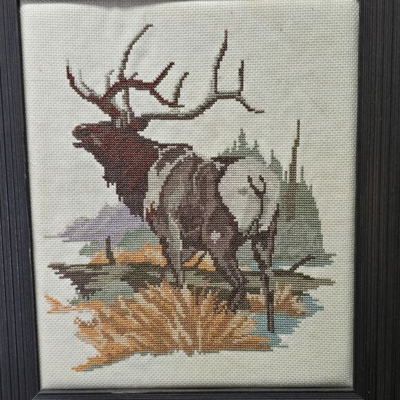 Vintage Hand Made Cross Stitch Wapiti Elk Inside a Wooden Hangable Frame - Picture 2 of 7